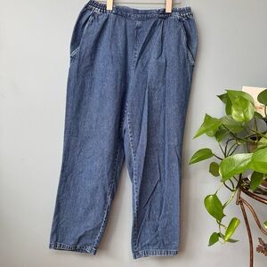 Elisabeth by Liz Claiborne Vintage Pull on Elastic Waist Jeans. Size 14 Petite